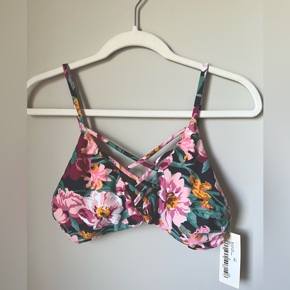 NEW Tori Praver Women’s Lace Front Floral Bikini Top. Size XL